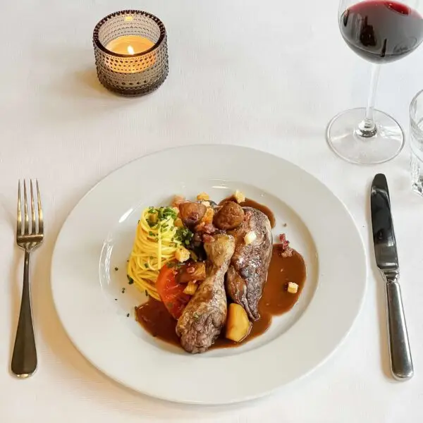 «Coq au Vin»